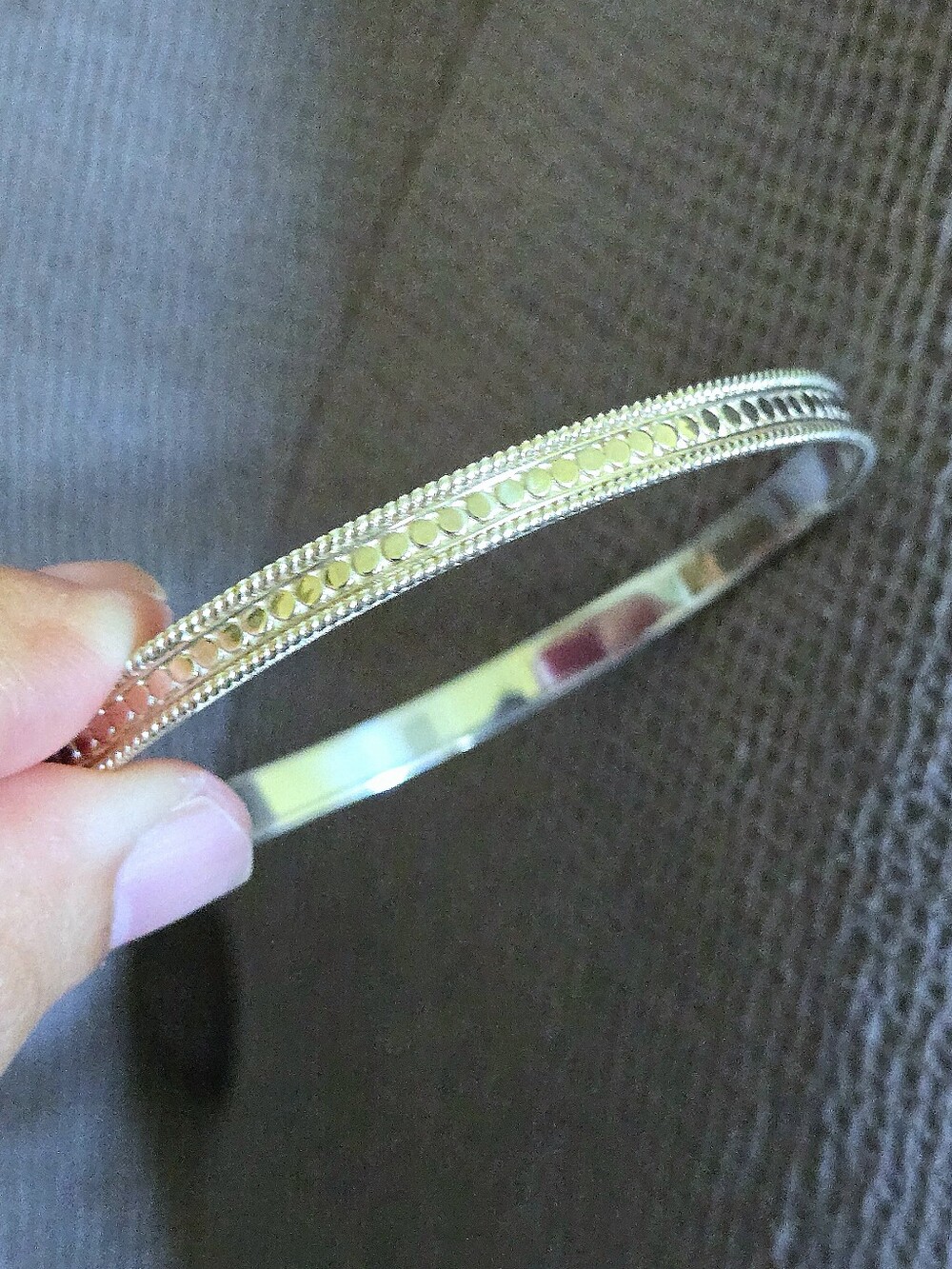 Anna Beck Thin Bangle Bracelet - Silver🤍 With Gold💛 Dots•••